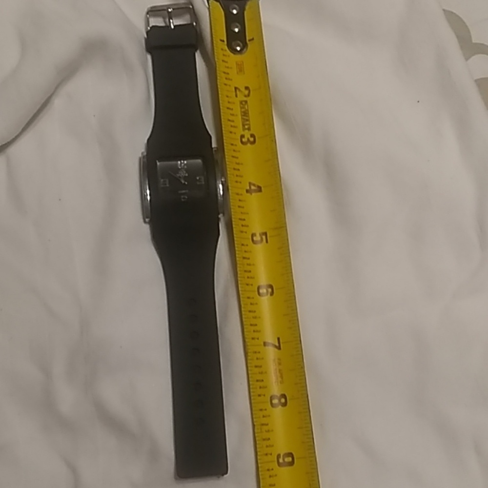 Adidas watch - Picture 6 of 7